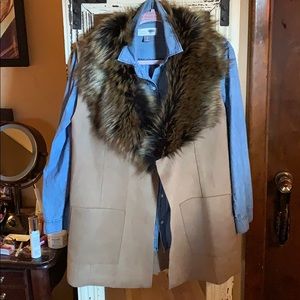 Soft faux suede vest w/removable collar